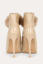 Load image into Gallery viewer, Blossom-Nude Pom Pom Boots