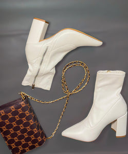 Creamy- White Pointed Toe Boots